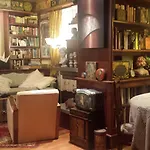 Teapot House