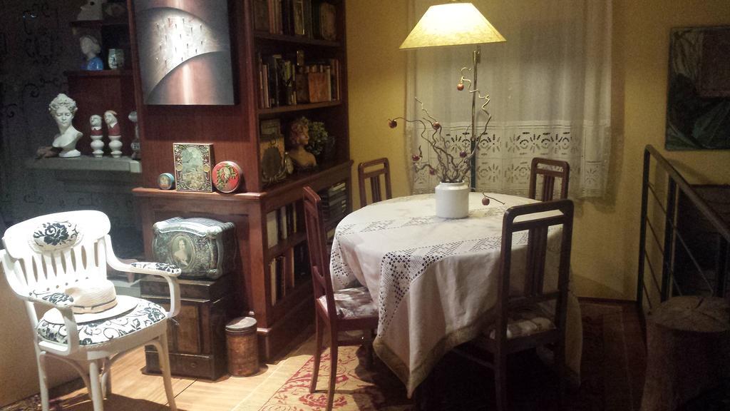 Teapot House Bed & Breakfast